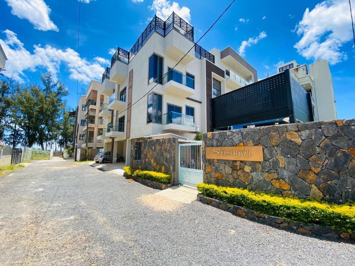 Shanti Haveli Beachfront Apartments Flic-en-Flacq Εξωτερικό φωτογραφία
